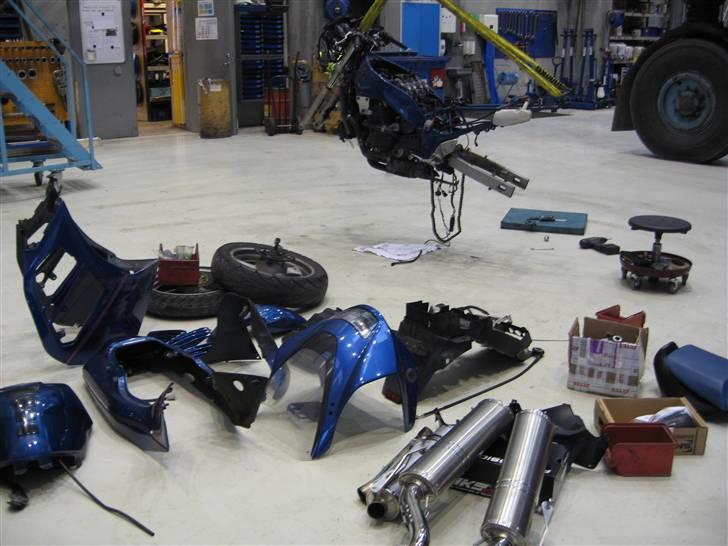 Suzuki RF 600 R billede 17