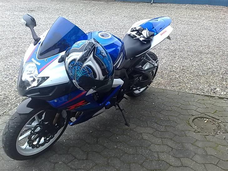 Suzuki gsxr 750 (solgt) billede 8
