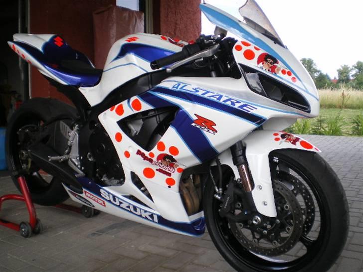 Suzuki GSXR 750 K7 billede 2