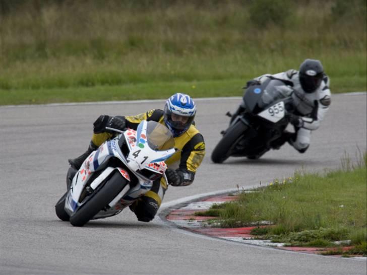 Suzuki GSXR 750 K7 billede 7