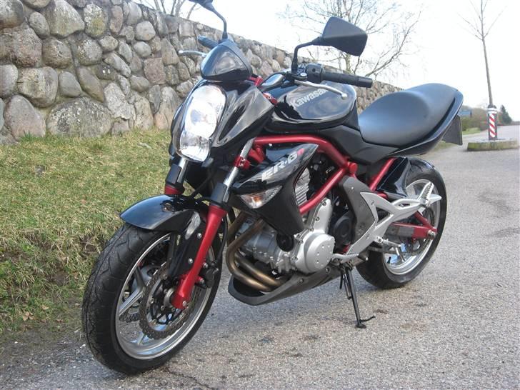 Kawasaki ER6N billede 1