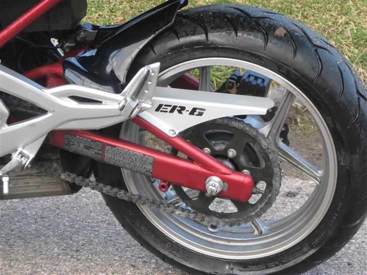 Kawasaki ER6N billede 8