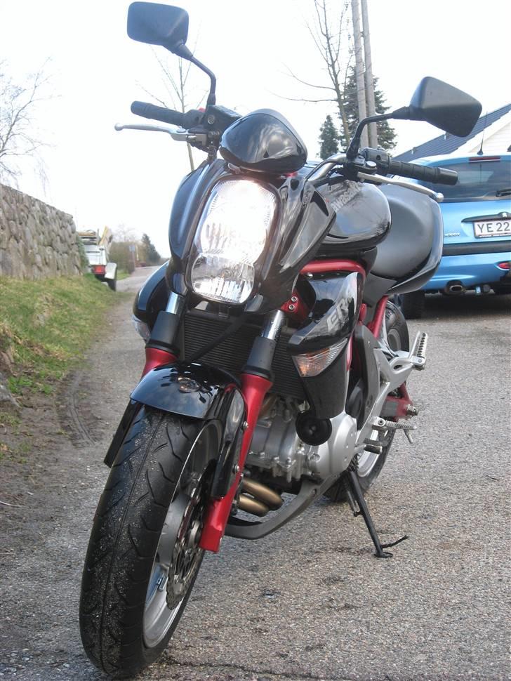 Kawasaki ER6N billede 10