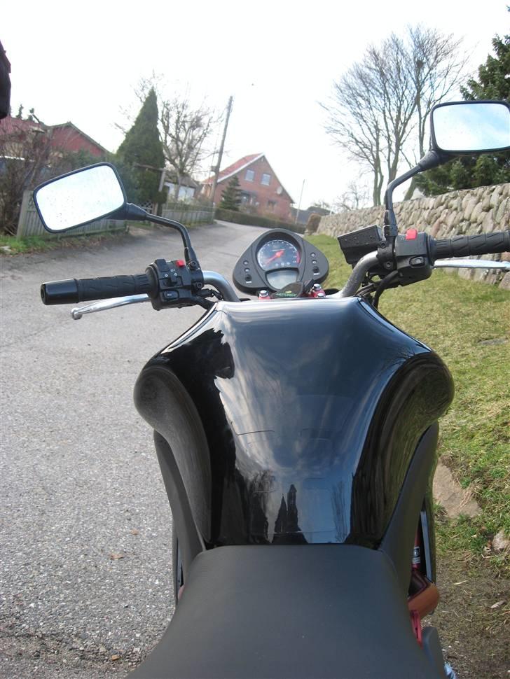 Kawasaki ER6N billede 11