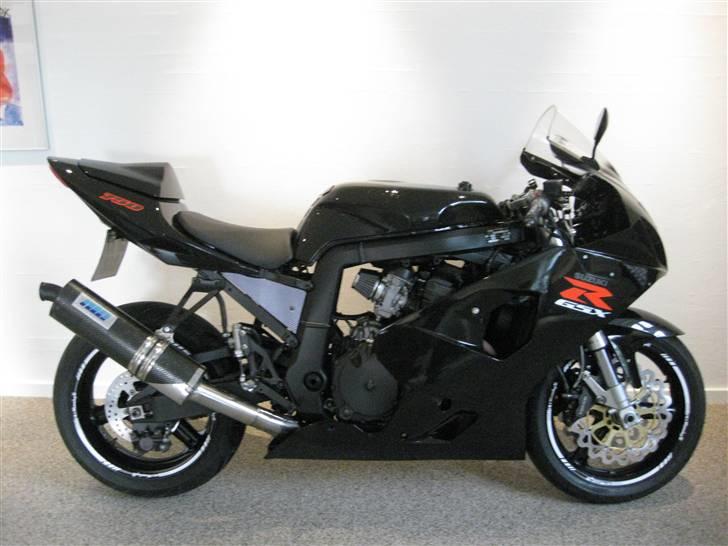 Suzuki Gsx-R 750 "BLACK DIAMOND" - Endelig færdig; 25.05.09 billede 1