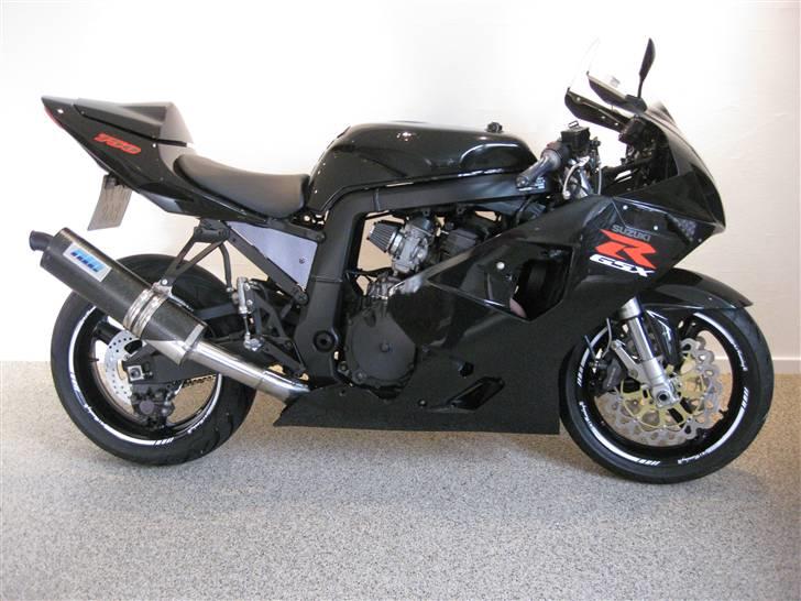 Suzuki Gsx-R 750 "BLACK DIAMOND" billede 2