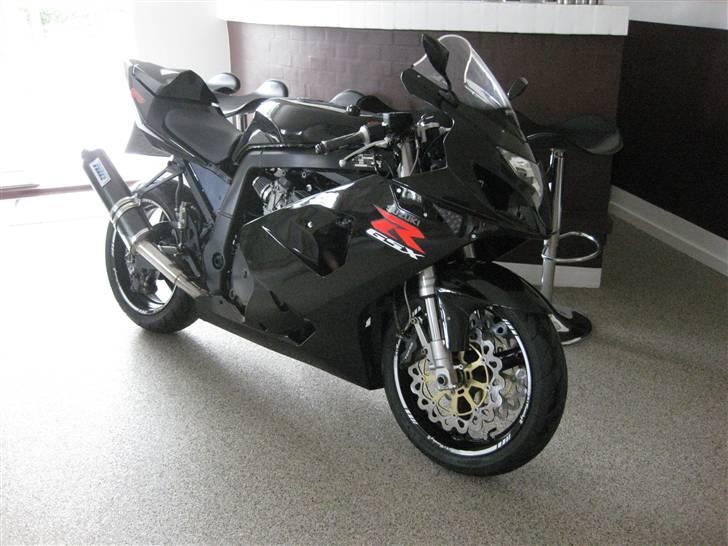 Suzuki Gsx-R 750 "BLACK DIAMOND" billede 5