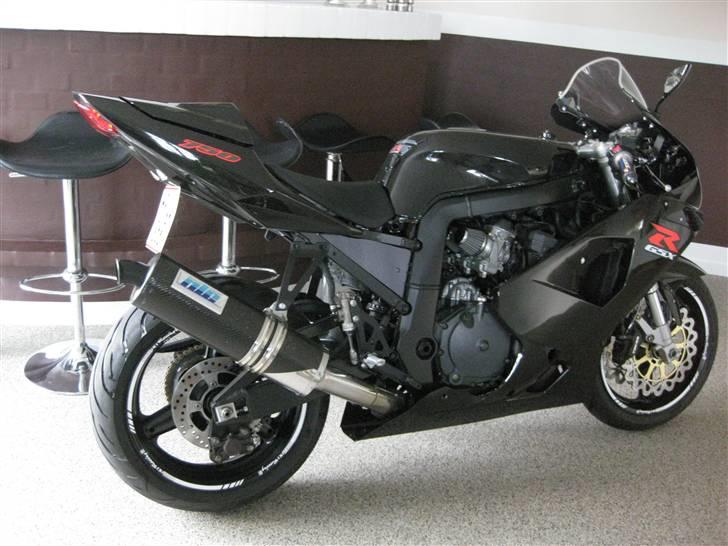 Suzuki Gsx-R 750 "BLACK DIAMOND" billede 7