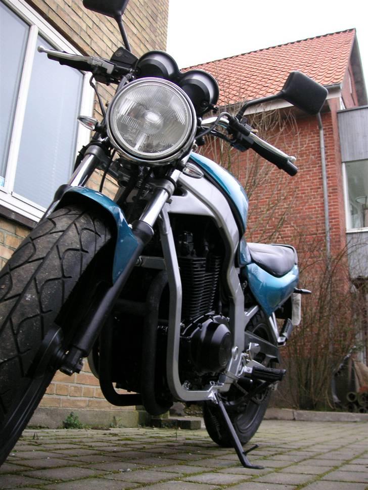 Suzuki GS 500E *Solgt* billede 6