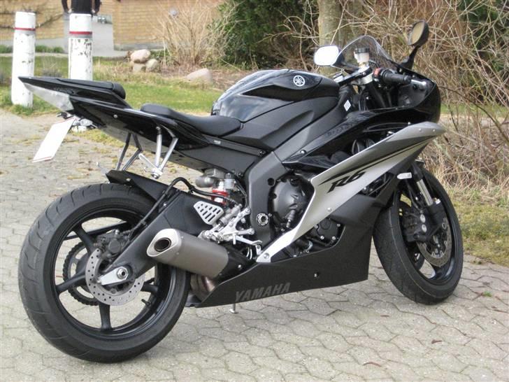 Yamaha R6 billede 5