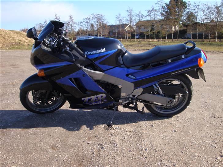 Kawasaki ZZR 1100 billede 2