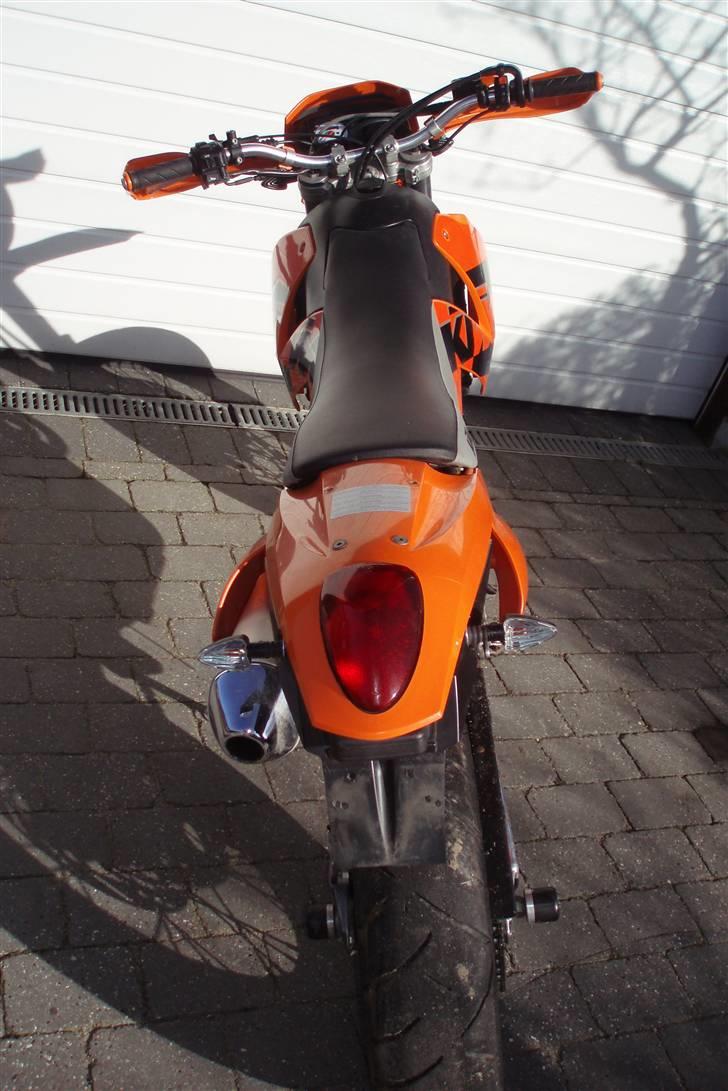 KTM 640 LC4 SuperMoto - SOLGT billede 5