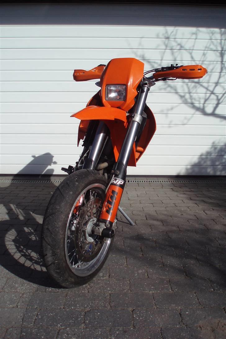 KTM 640 LC4 SuperMoto - SOLGT billede 11