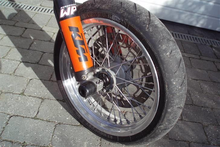 KTM 640 LC4 SuperMoto - SOLGT billede 12