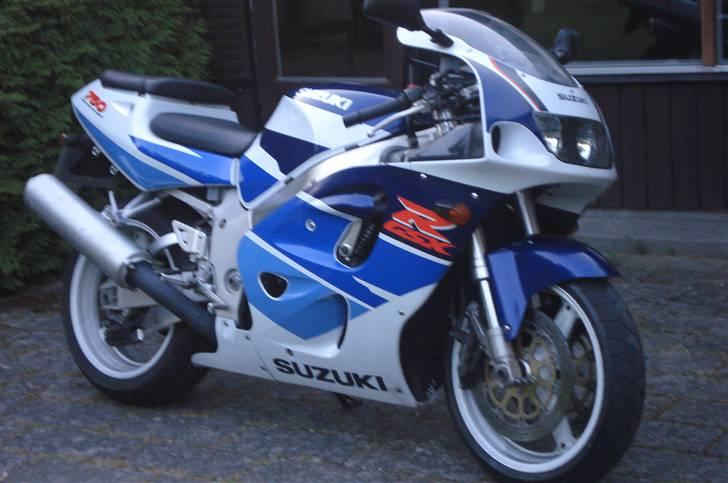 Suzuki GSXR 750 SRAD billede 5