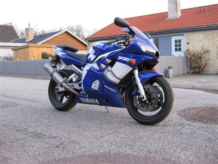 Yamaha YZF R6 billede 11