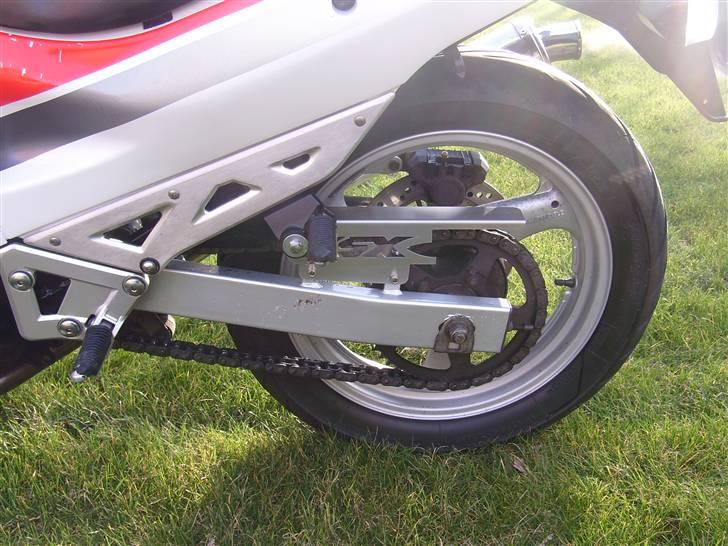 Suzuki gsx 750f (solgt) billede 9