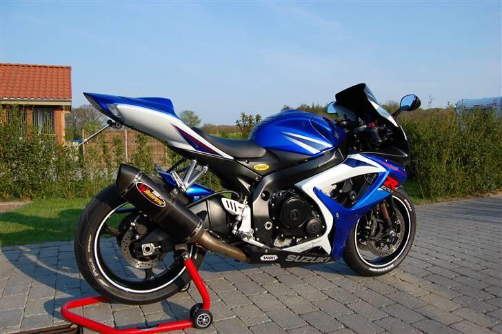 Suzuki GSX-R 750 K7 (SOLGT) billede 11