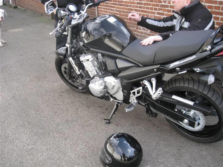 Suzuki Bandit 650 - STJÅLET:C billede 3