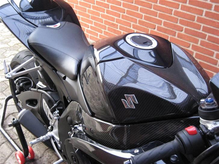 Suzuki GSX 750 R (SOLGT) billede 10