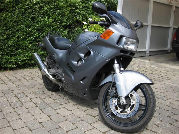 Honda CBR 1000f sc21 billede 3