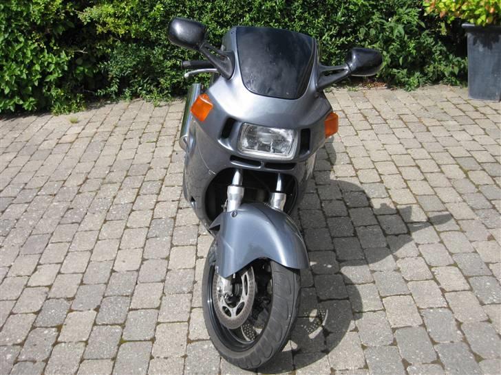 Honda CBR 1000f sc21 billede 4