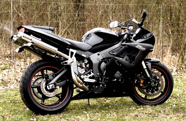 Yamaha R6 - Lidt mere kontrast.. billede 2