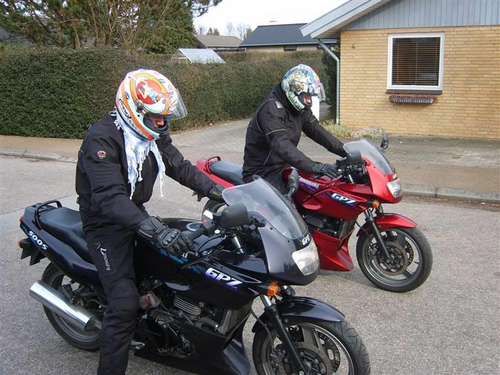 Kawasaki Gpz 500 s Solgt - Så det tid igen, var alt for lang en vinter billede 3