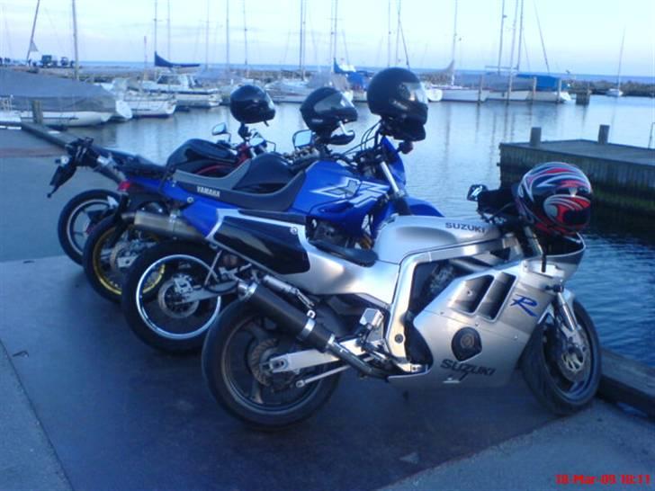 Suzuki GSXR 400R billede 7