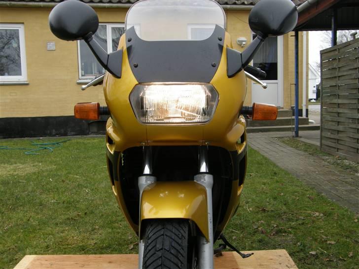 Suzuki GSX600F billede 8