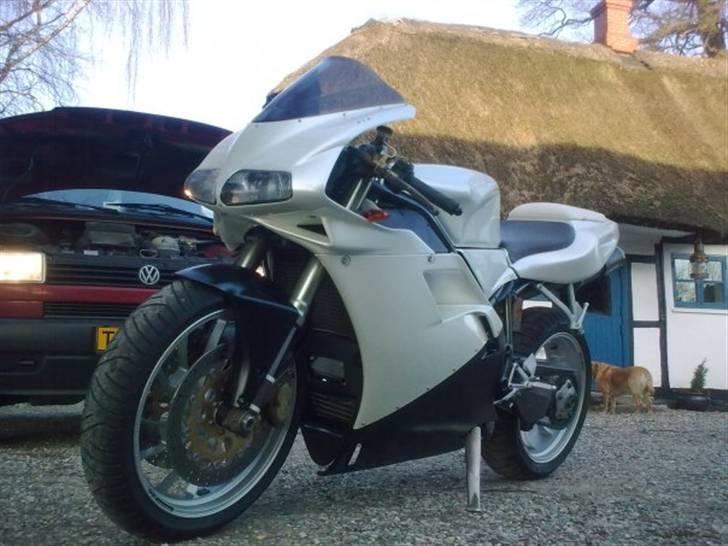 Ducati 748/916/955 billede 2