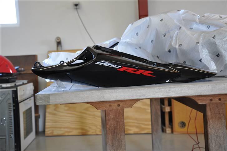 Honda Cbr 1000 RR Rcv - Farven på det nye kåbesæt som kommer på inden så længe.. billede 6