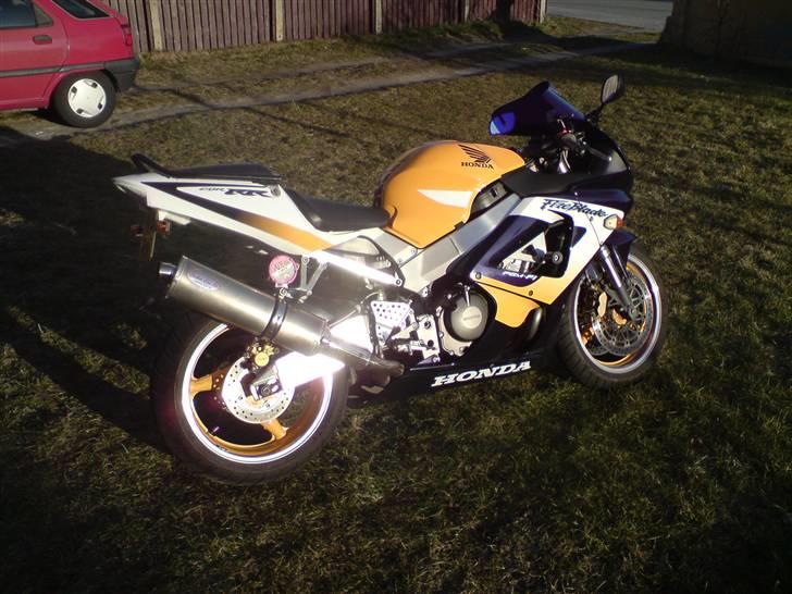 Kawasaki ZZR 1100 billede 6