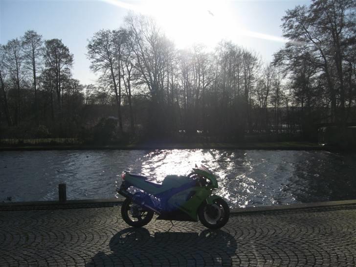 Kawasaki ZXR 750 - solgt - Ry havn billede 8