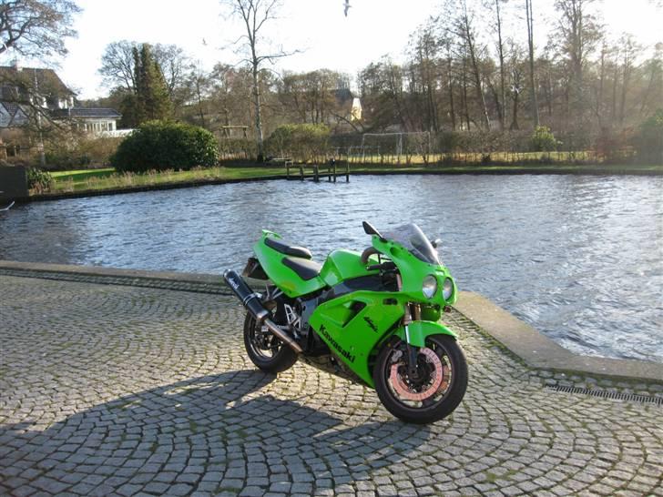 Kawasaki ZXR 750 - solgt - Ry havn billede 9