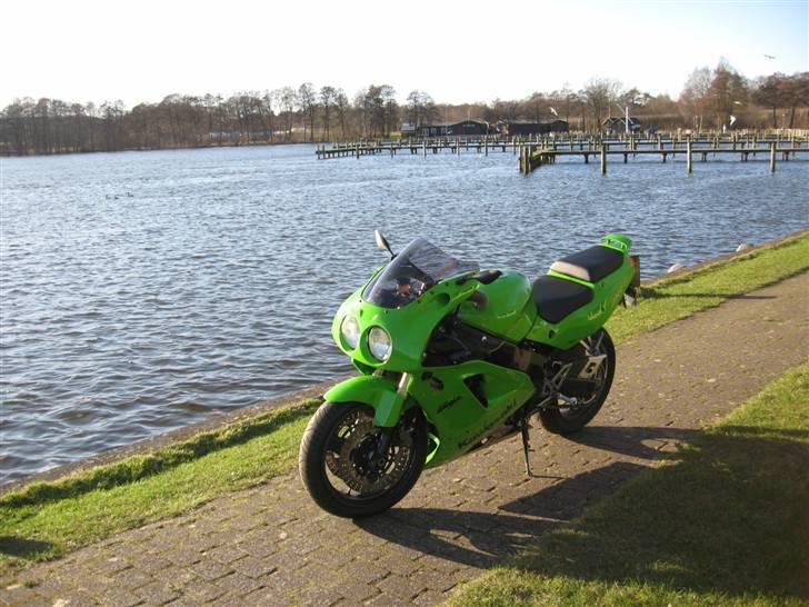 Kawasaki ZXR 750 - solgt - Ry havn billede 15