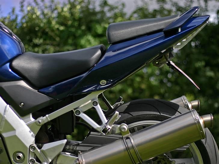 Suzuki SV1000S SOLGT billede 3