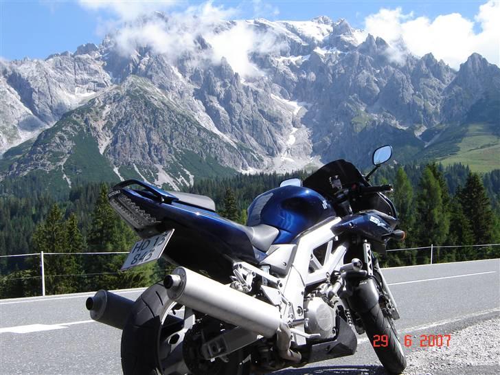 Suzuki SV1000S (død, krøllet i Dolomitterne) billede 6