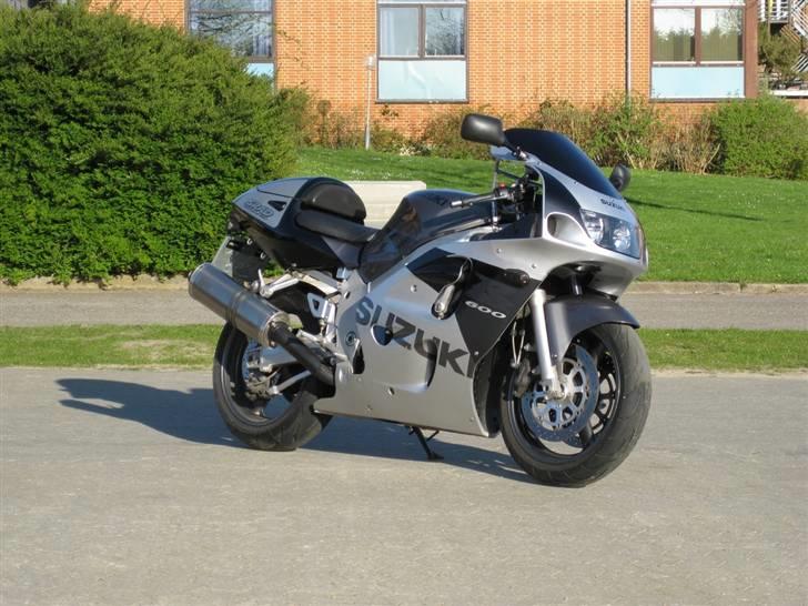 Suzuki Gsxr 600 Srad billede 7