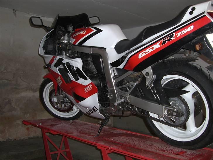 Suzuki gsxr 750 billede 6