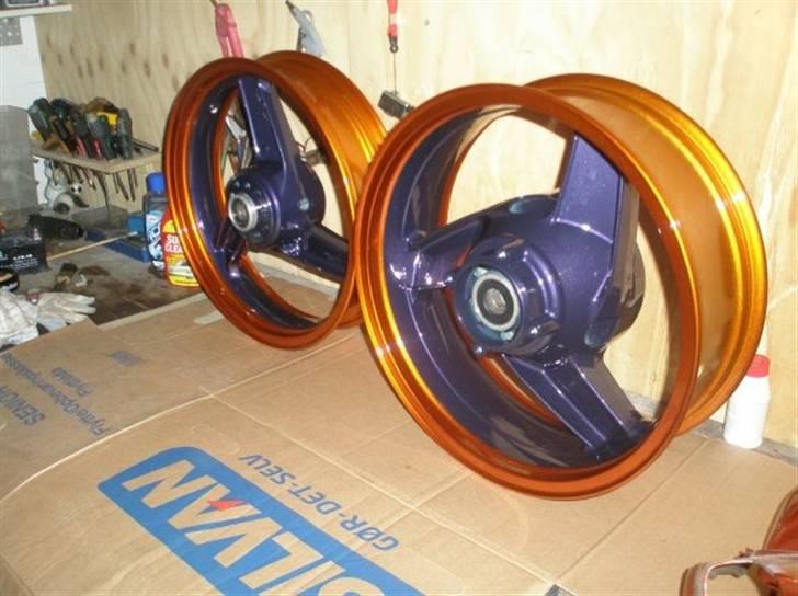 Kawasaki zzr1100 model 93´ - lige kommet fra maleren, er helt tilfreds med resultatet billede 14