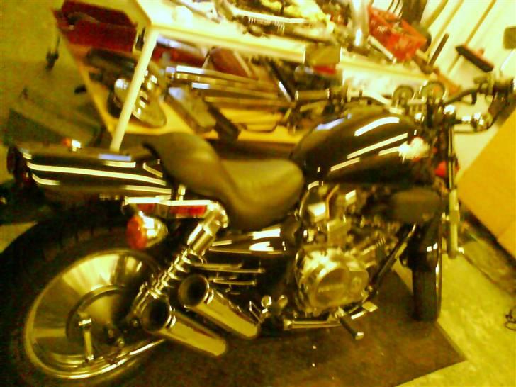 Honda supermagna vf 750 billede 5