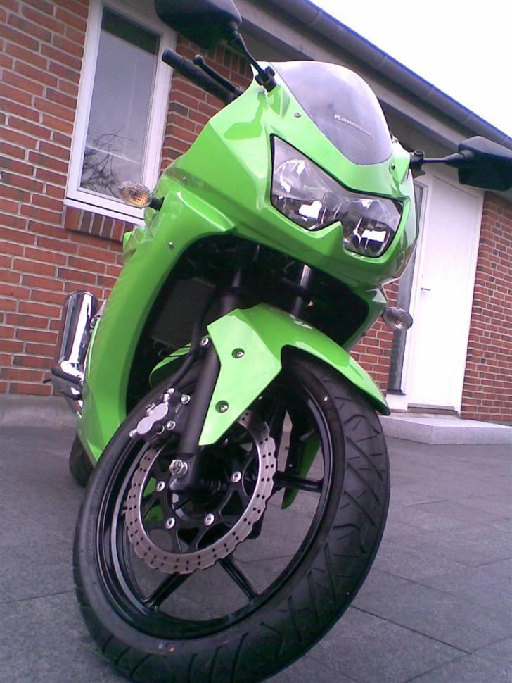 Kawasaki Ninja 250R Solgt billede 4