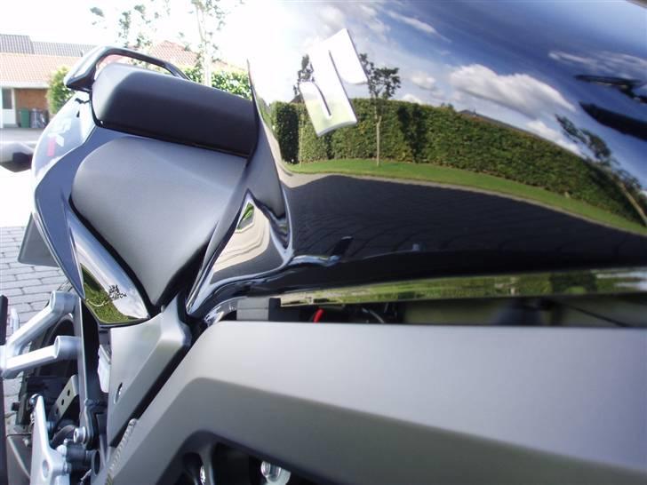 Suzuki SV 1000 N. K7  billede 7