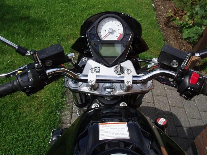 Suzuki SV 1000 N. K7  billede 9