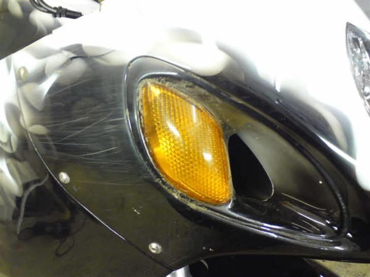 Suzuki Hayabusa Gsx1300R - Ja det koster så lige en ny kåbe billede 14