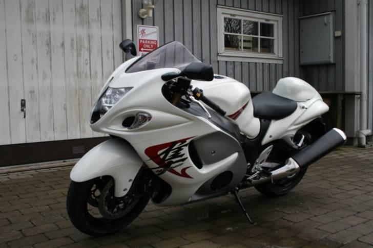 Suzuki GSX 1300 R Hayabusa - Ser rigtig godt ud ... billede 2