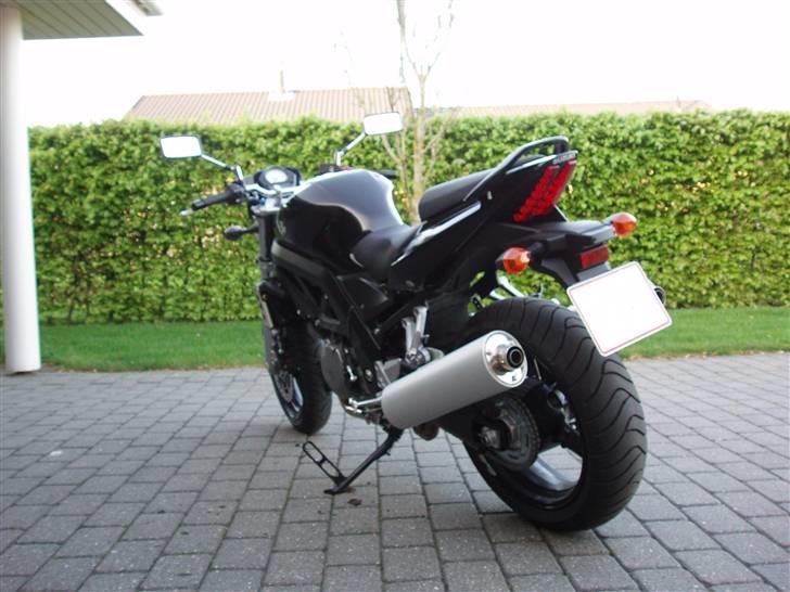 Suzuki SV 1000 N. K7  billede 10