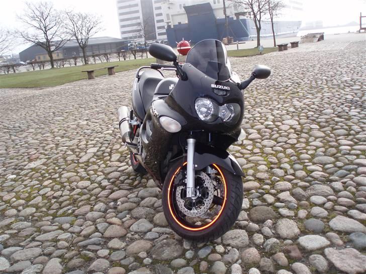 Suzuki gsx 750 f (Solgt) billede 3