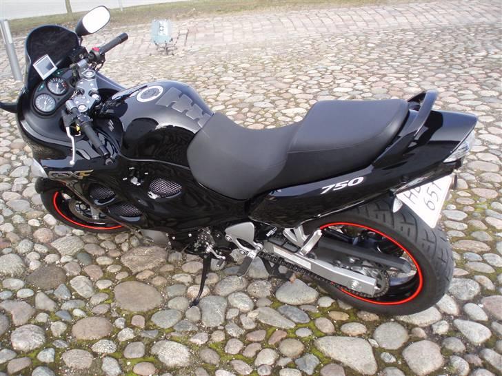 Suzuki gsx 750 f (Solgt) billede 8